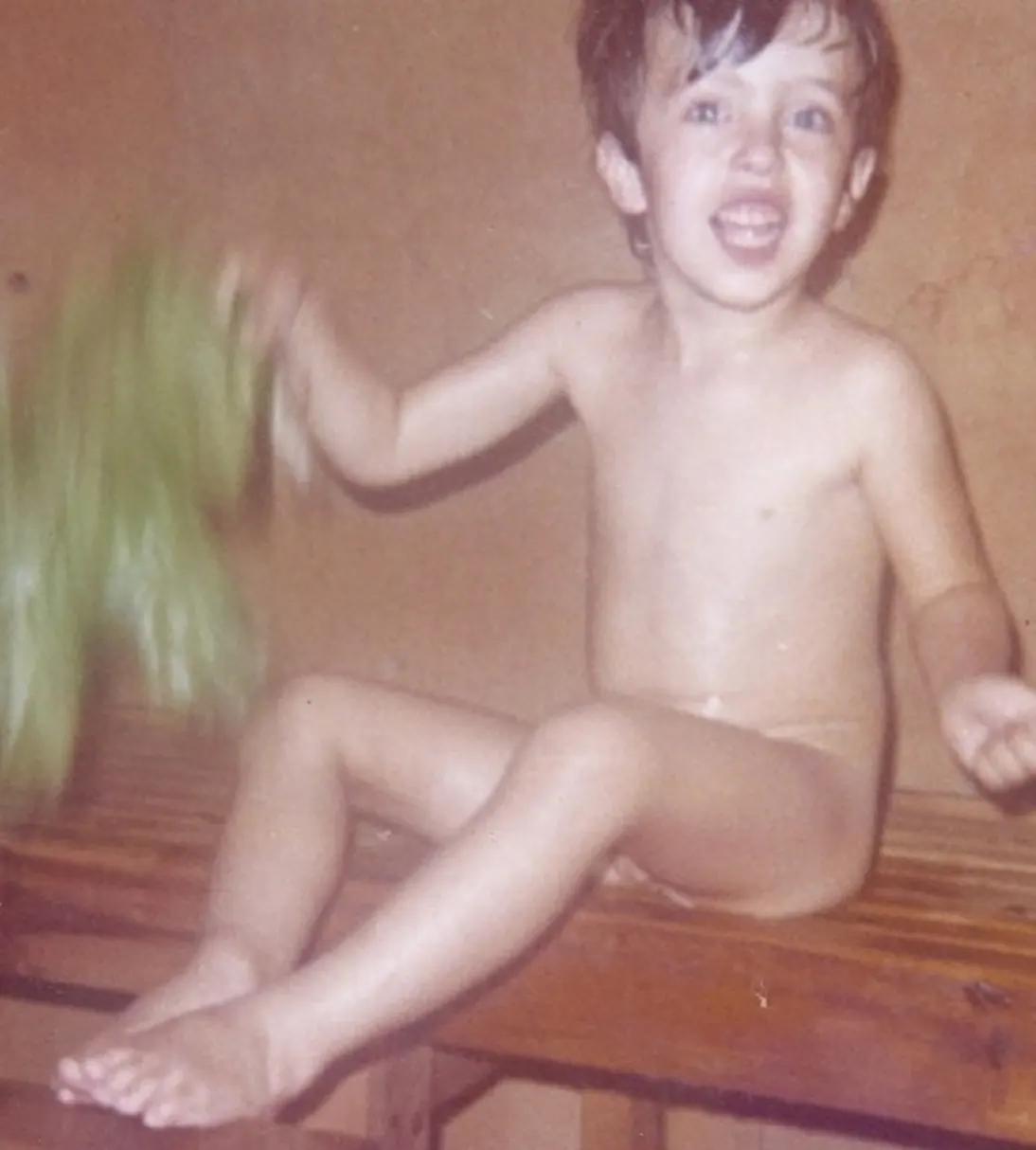 Petri Knuuttila as a child in his grandparents' sauna in Lahti