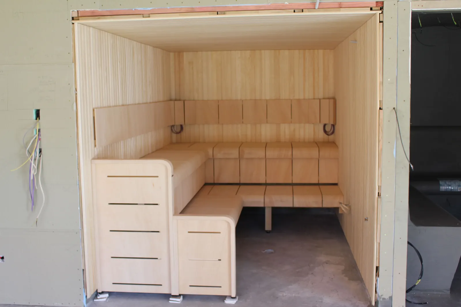 Sauna and steam room, Flat Bush, photo 6